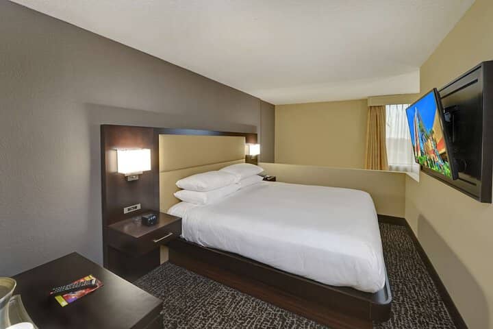 Room 15 of 67