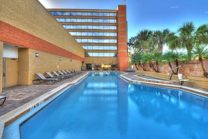 Pool 37 of 67